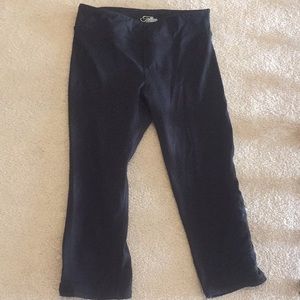 Black short leggings